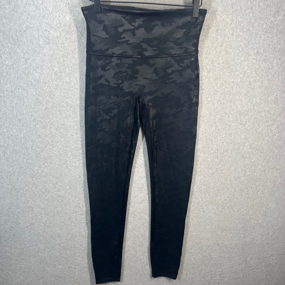 Spanx Faux‎ Leather Camo Leggings Black Camo High Waist Shaping Womens Large L/G